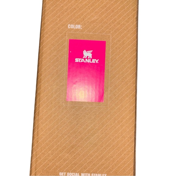 Stanley 30oz Quencher H2.0 FlowState Tumbler Hot Pink Insulated Travel Mug NEW - Picture 4 of 4
